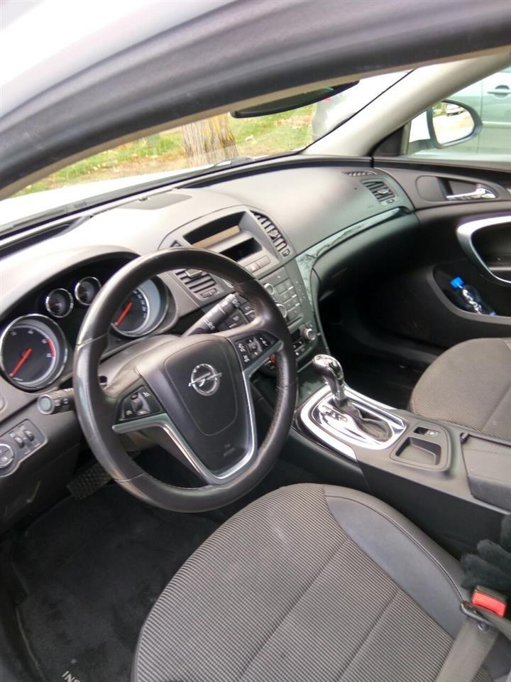 Opel-Insignia