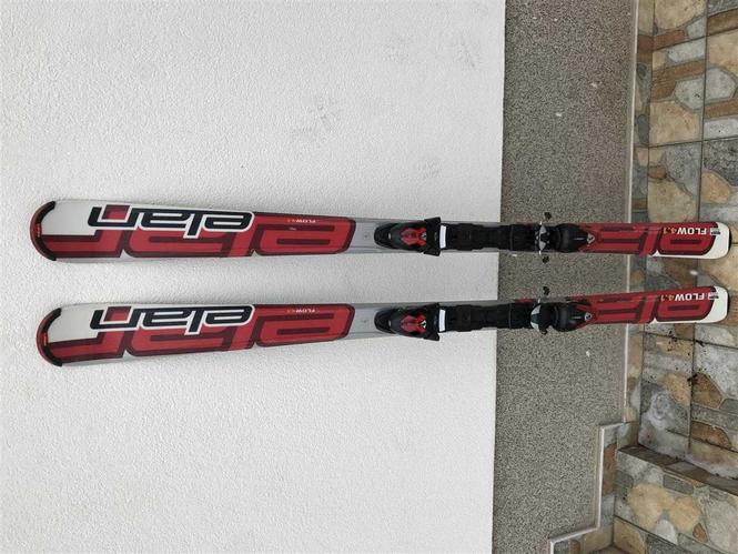 Elan ski