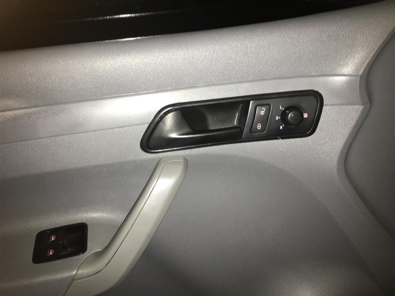 Shitet-caddy-1-9-TDI