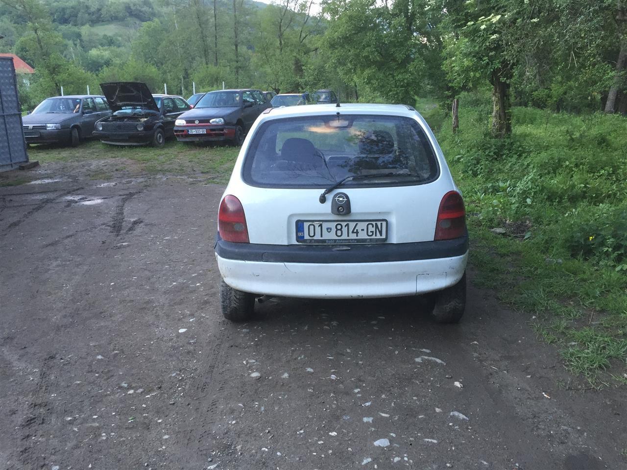 AUTO-SERVIS--ARBENI-