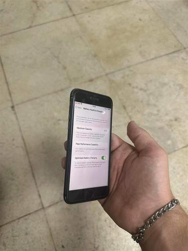 iPhone 8 