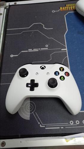 Xbox One Controller