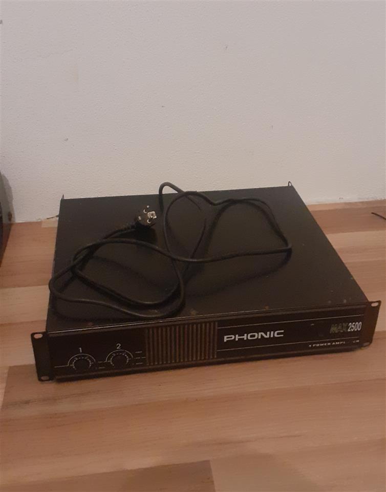 Sllev-PHONIC-max-2500