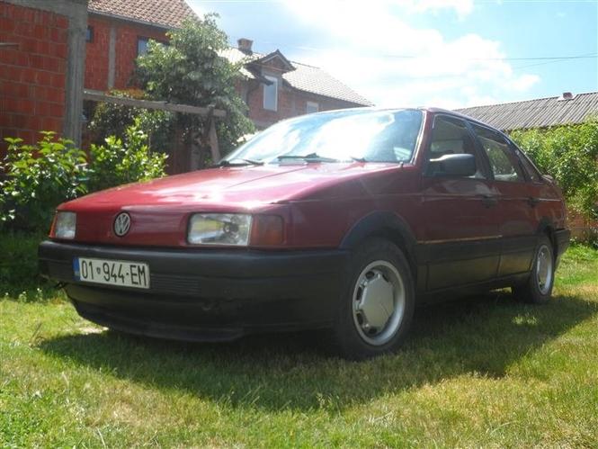 VW Passat -90