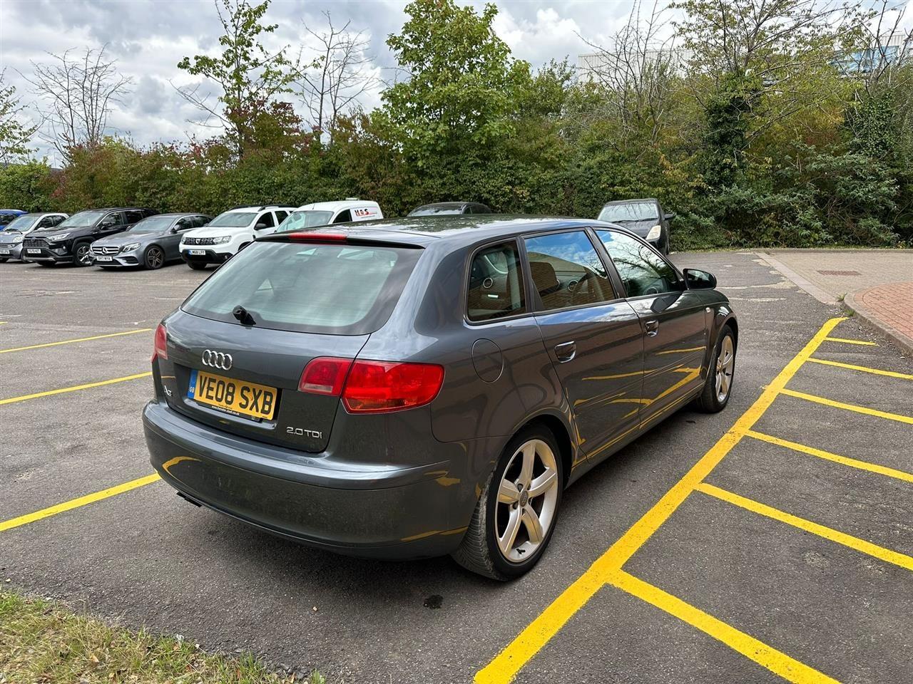 Audi-A3---------------