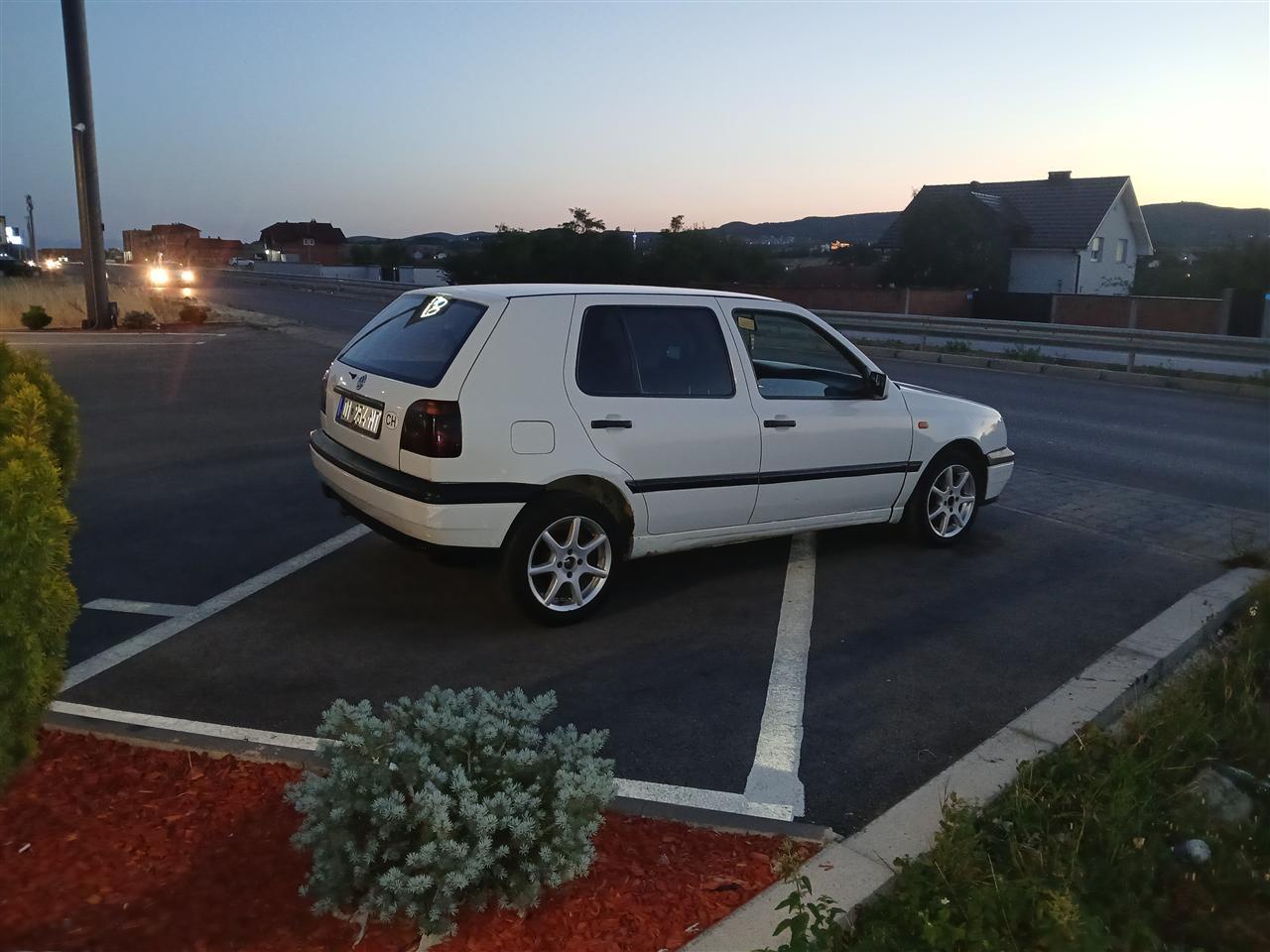 Shes-golf-3-1-9-dizell-viti-93-rks-5-muj-gjendje-shum-tmier