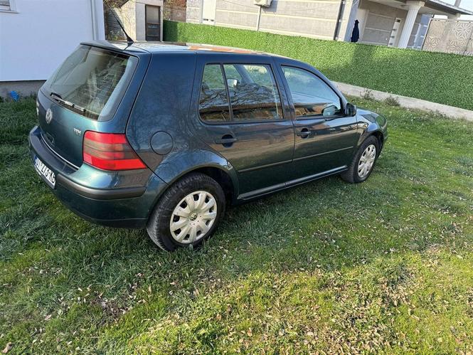 Golf 4