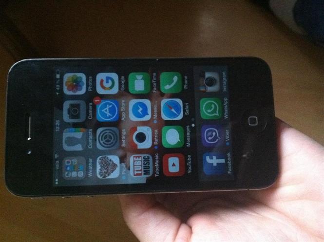 iPhone 4
