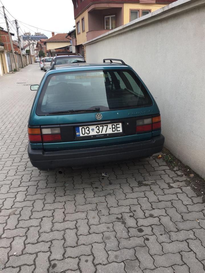VW-Passat--90-