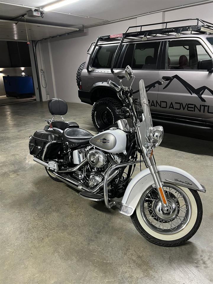 Harley-Davidson--Softail