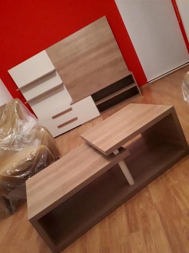 Komodë per TV dhe tavolinē
