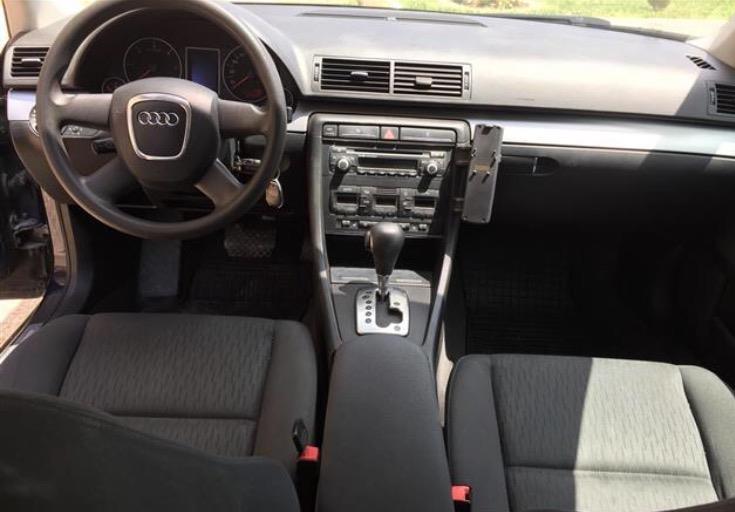 Audi-A4-2-0-