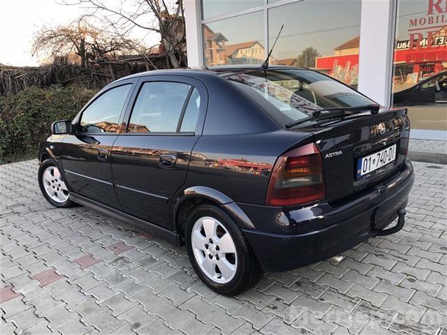 Opel-Astra