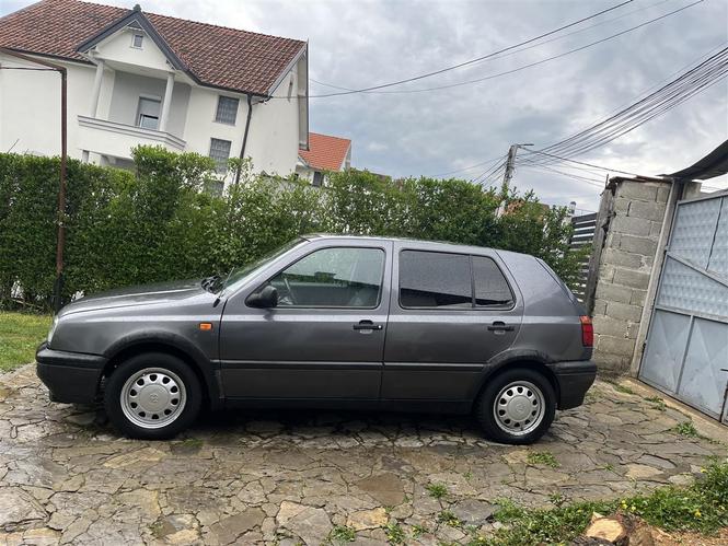 Golf 3