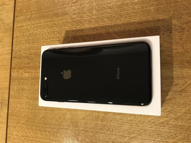 iPhone 8 Plus 