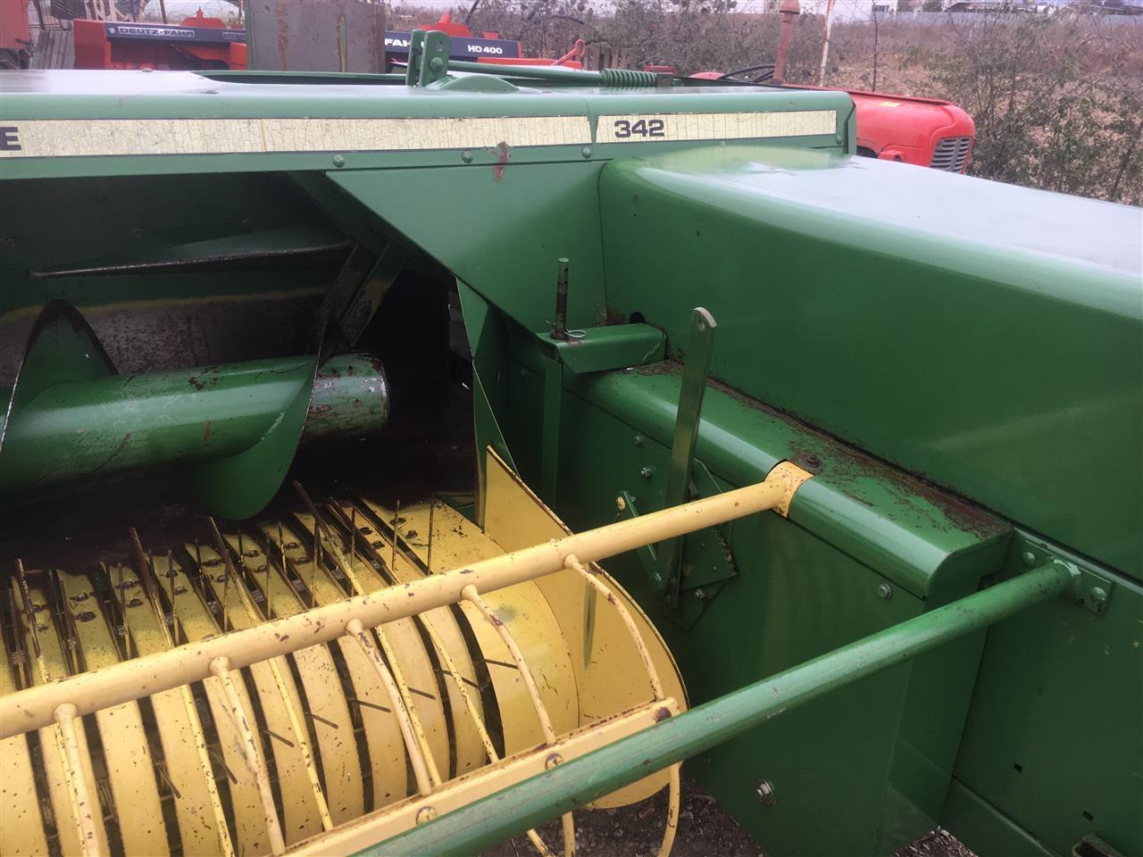 JOHN-DEERE---342---E-SHITUR-