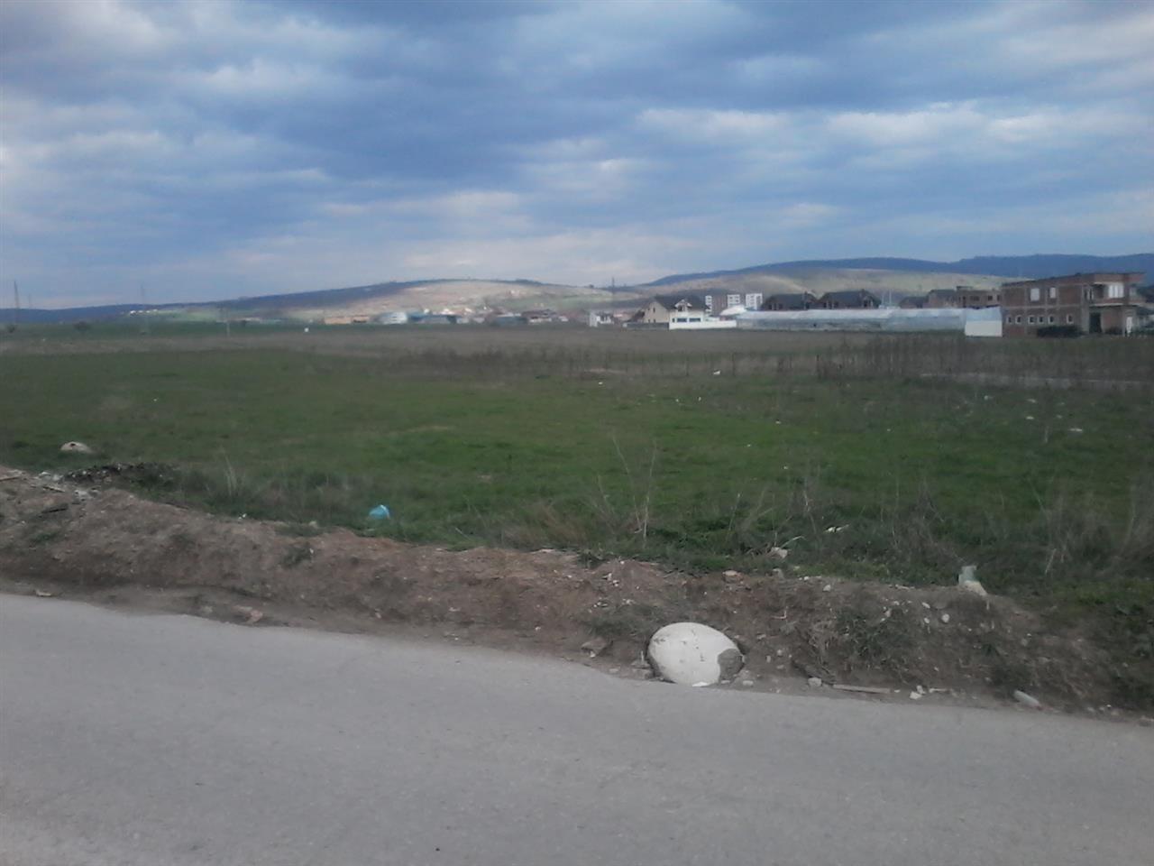 Parcela-ne-shitje