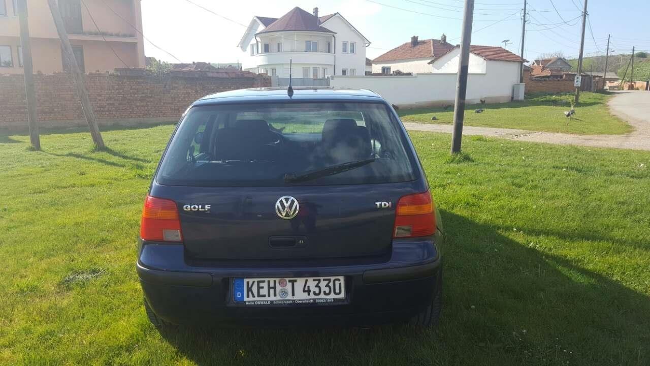 Golf--4-1-9-2003