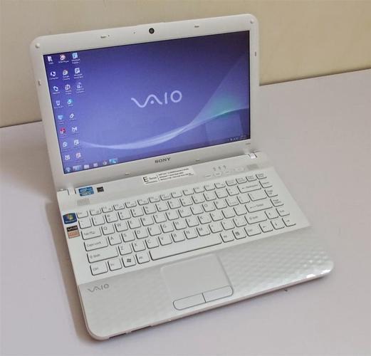 PCG-61712M