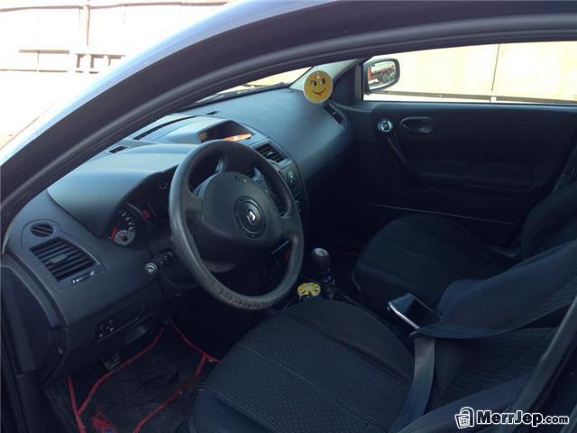 RENAULT-MEGANE-2003-