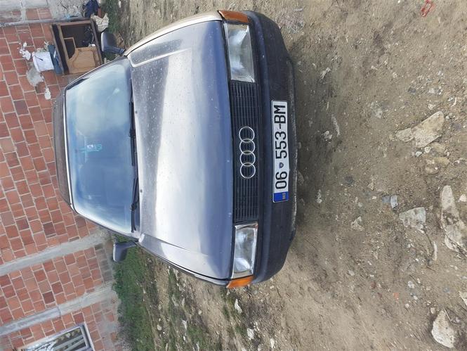 Audi 80