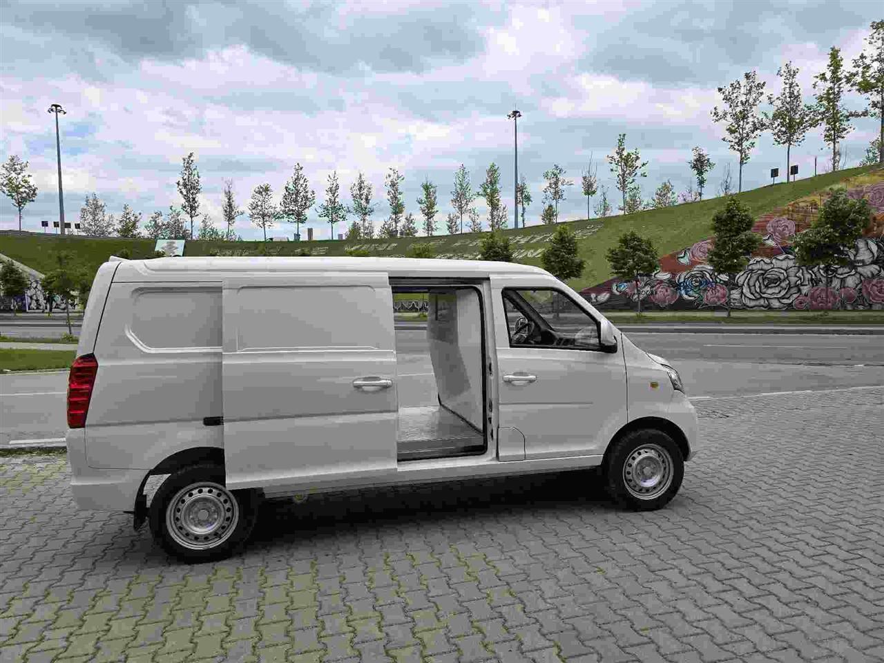 --Kombi-Elektrik-00-km--