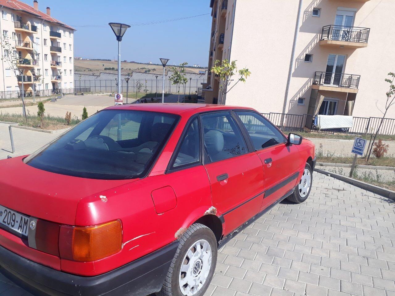 Audi-8o-