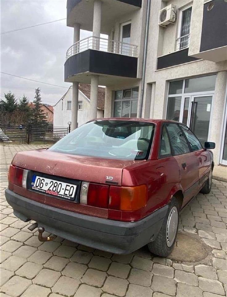 Audi-80