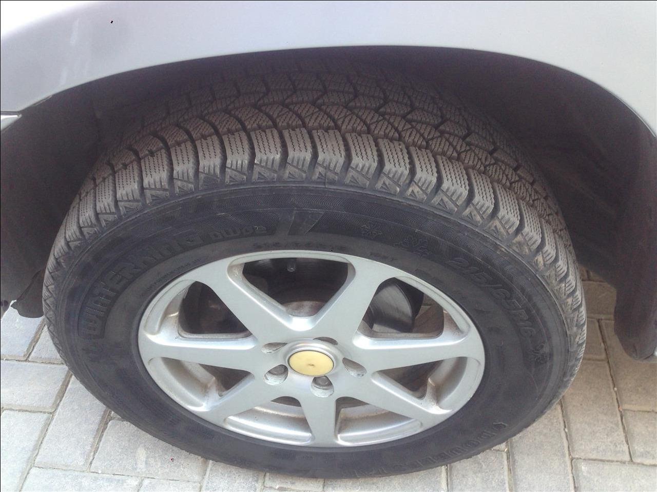Toyota-RAV4-