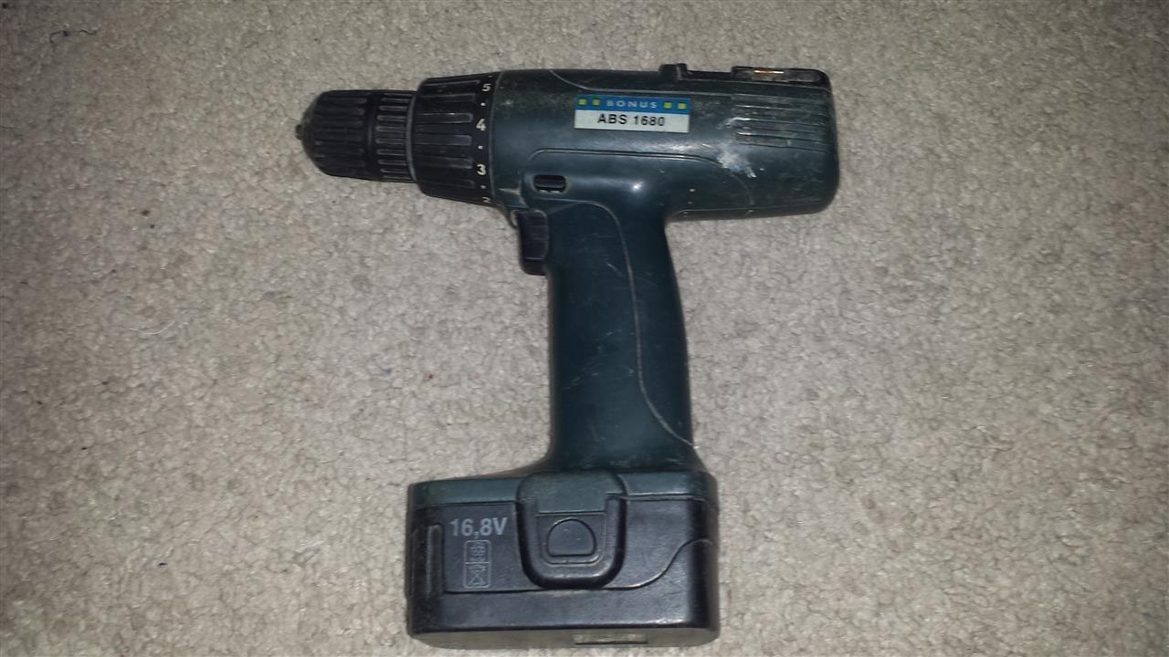 Akku-Bormashin