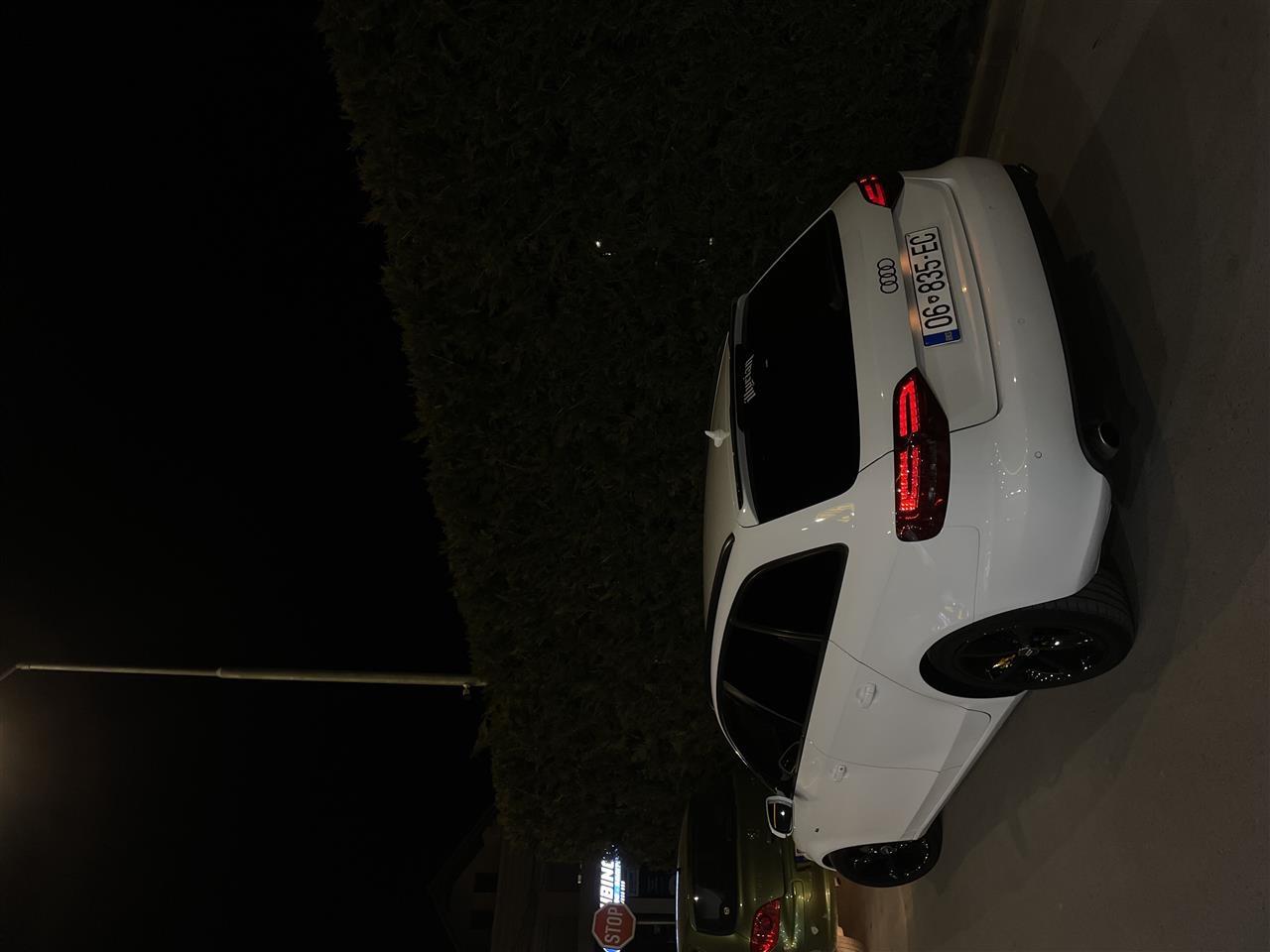 Audi-A4
