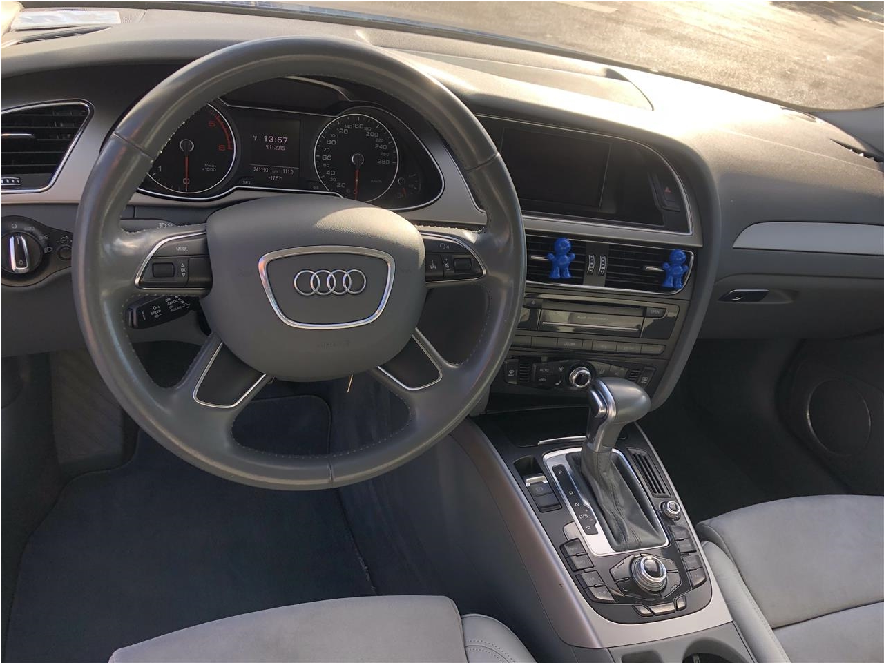 Audi-A4