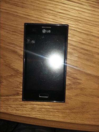Shes LG E610