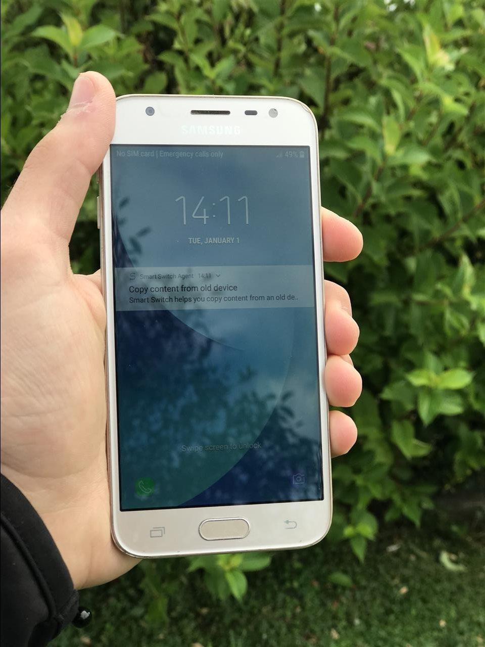 Samsung-J330