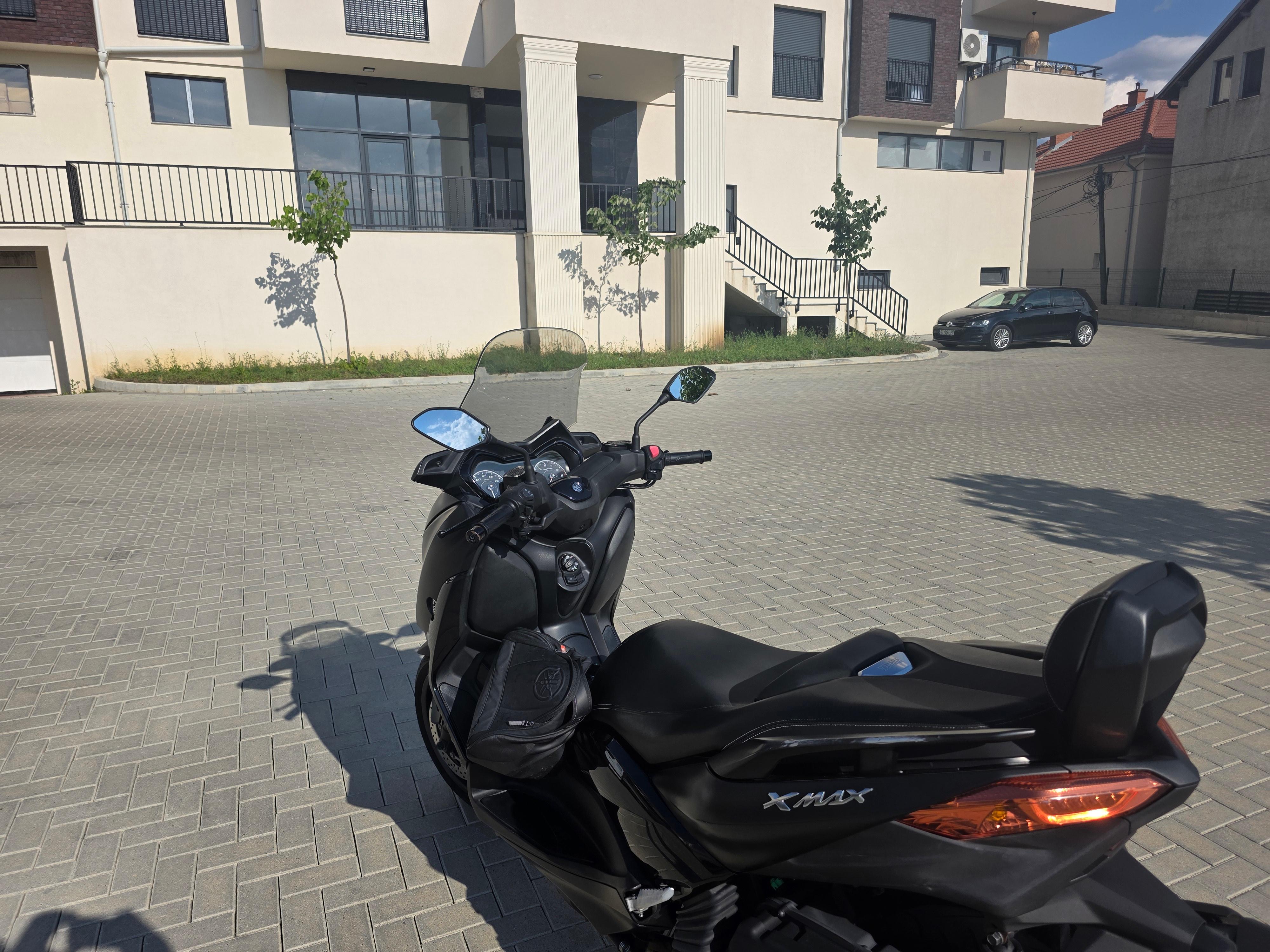 Xmax-400