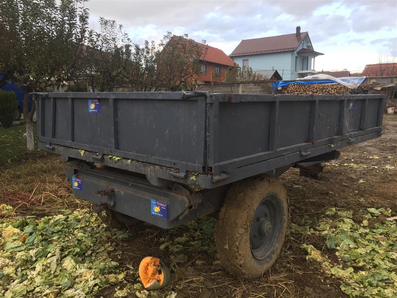 shitet-kulica-e-traktorit