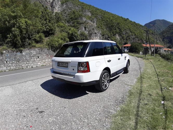 Range rover