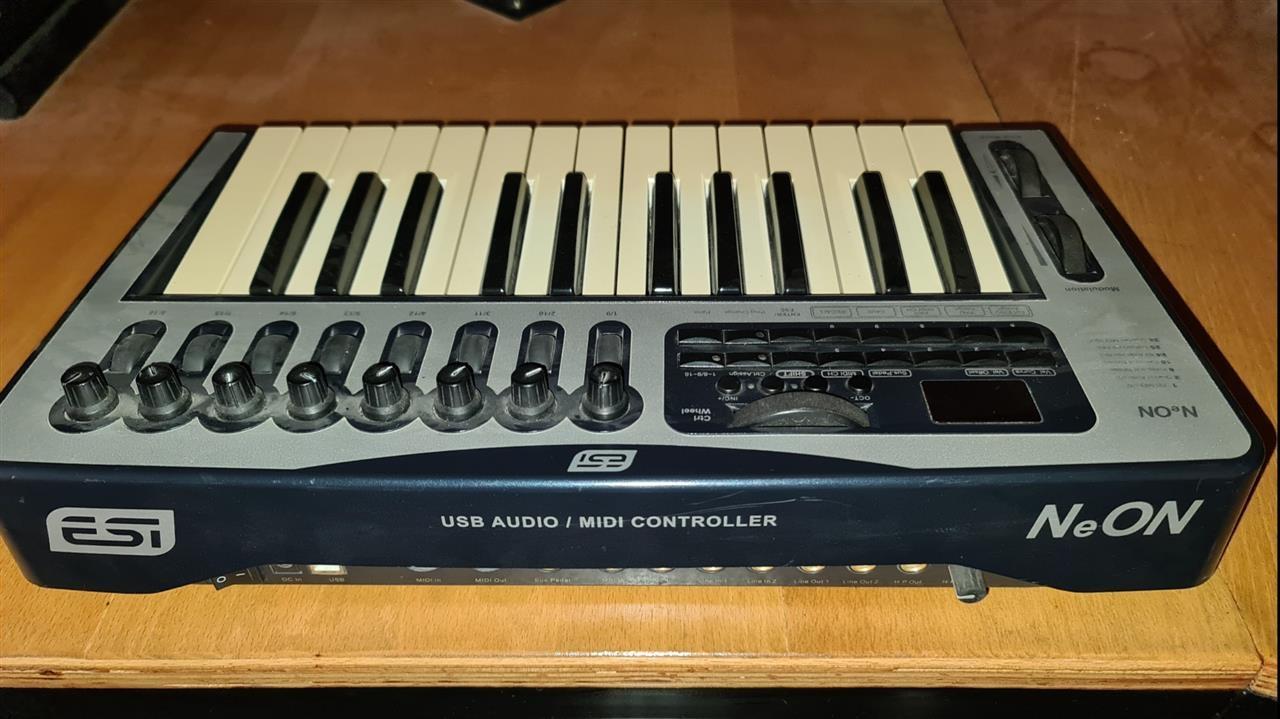 Studio-Muzikore