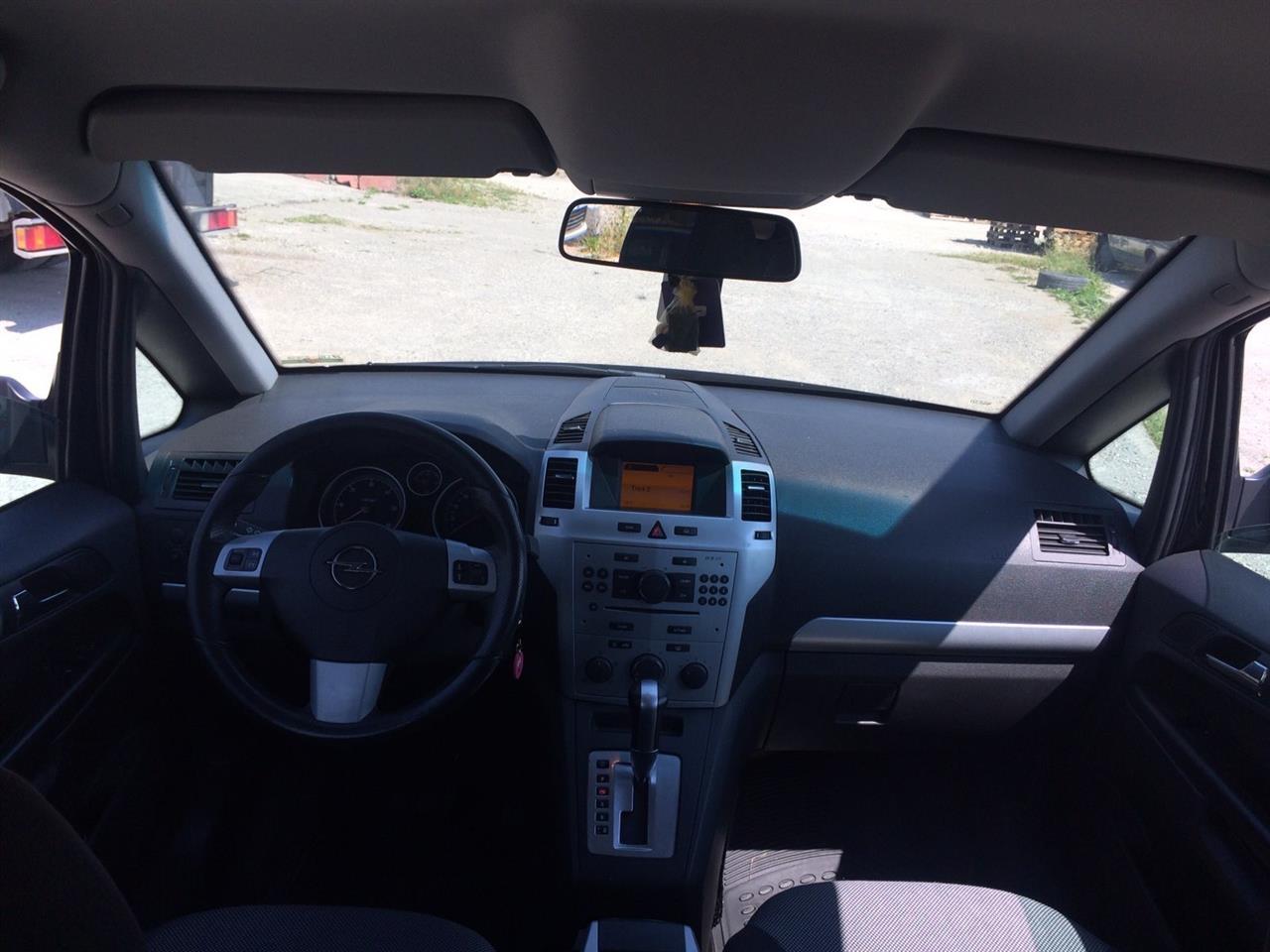 Opel-Zafira