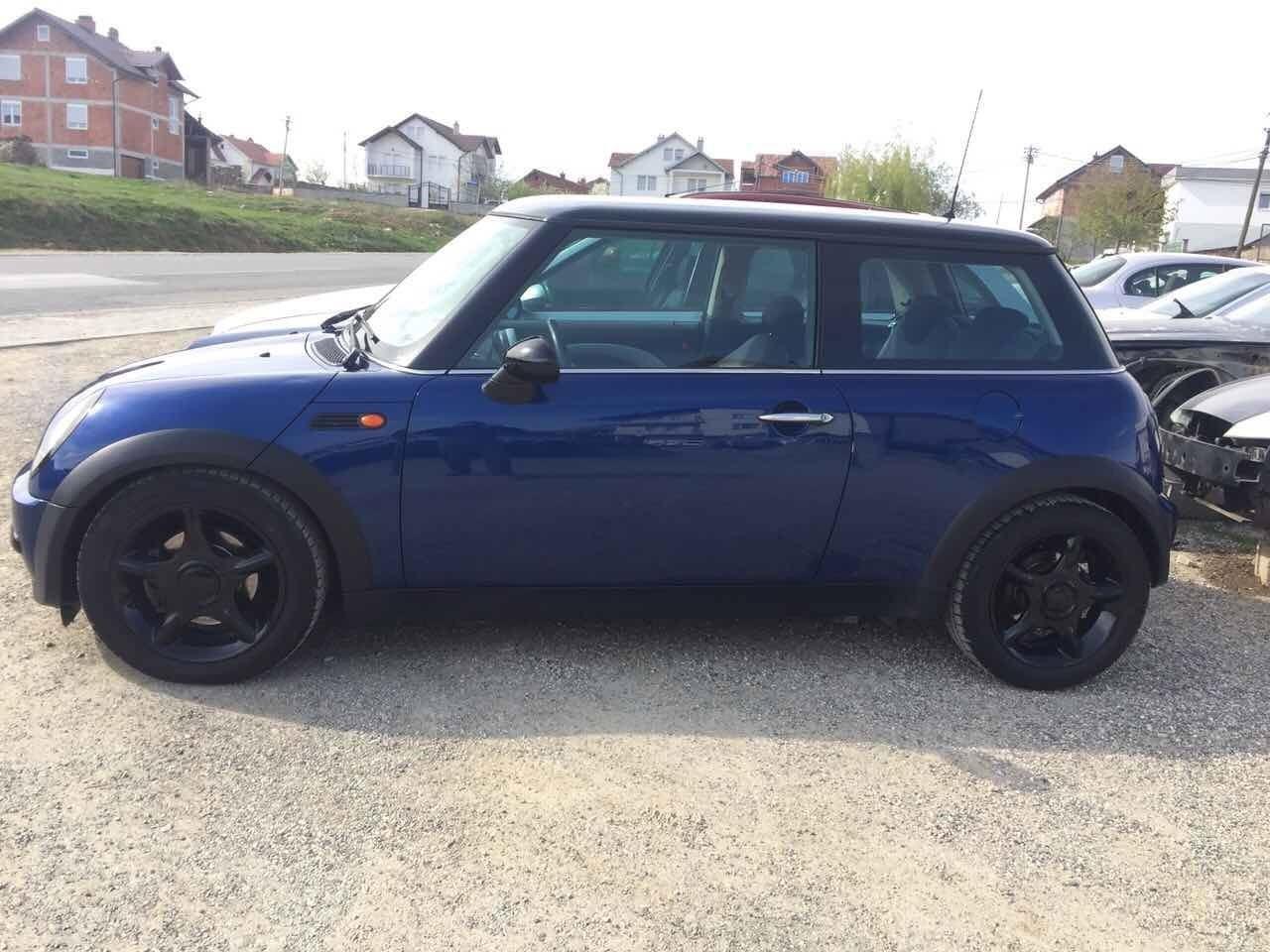 Mini-cooper-1-6-2004-