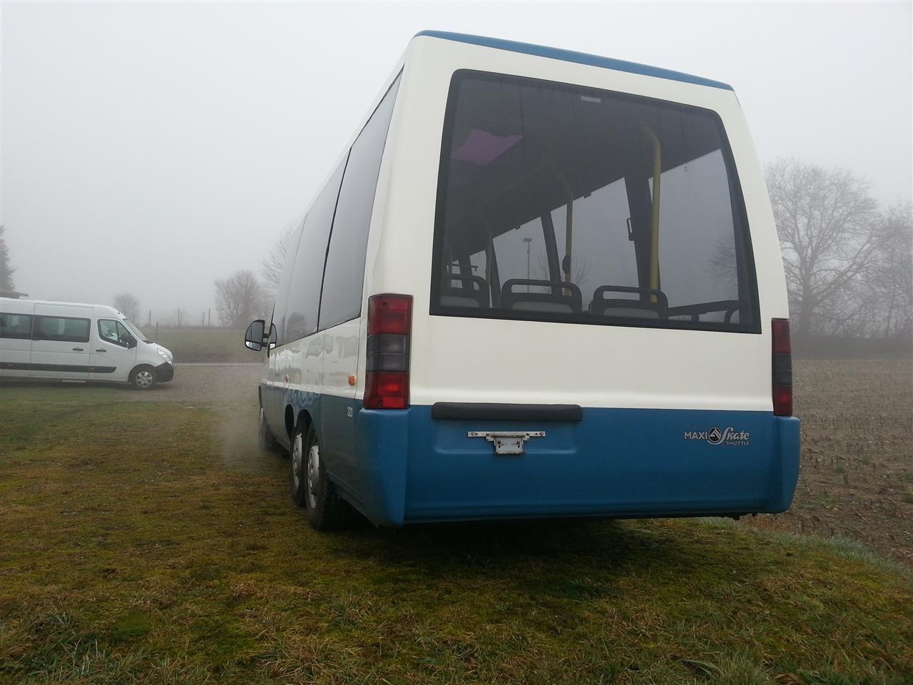 Bus