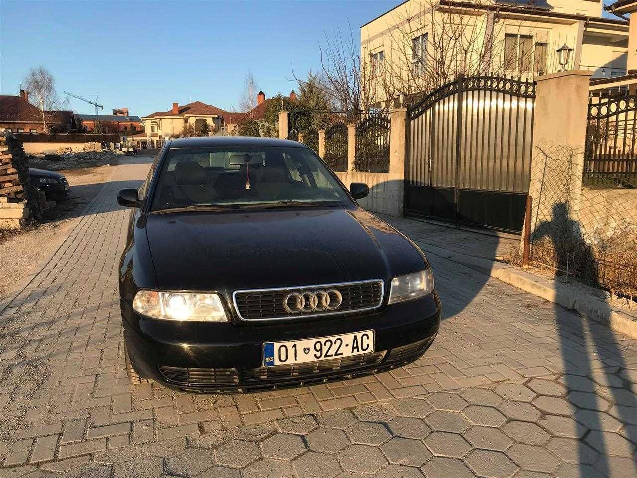 Shitet-AUDI-A4--Quattro