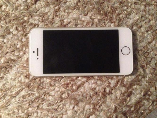 iPhone 5S Gold