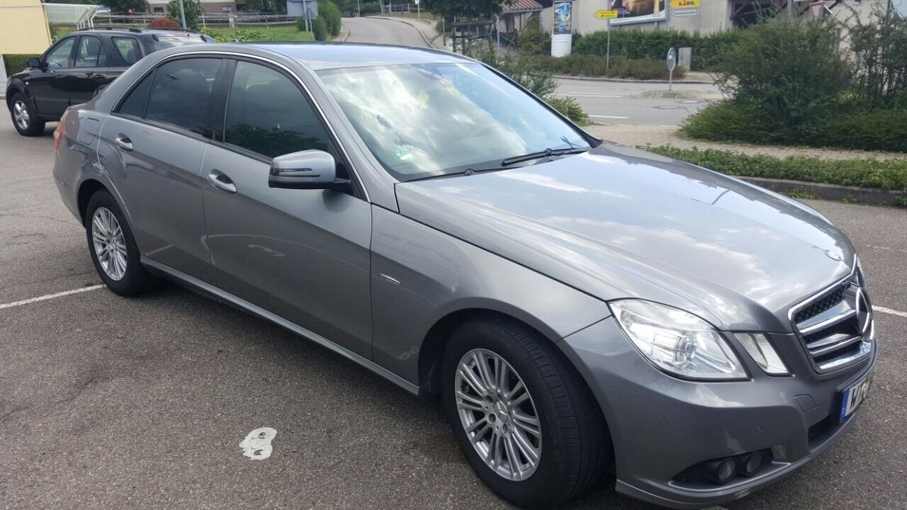 Mercedes-E220
