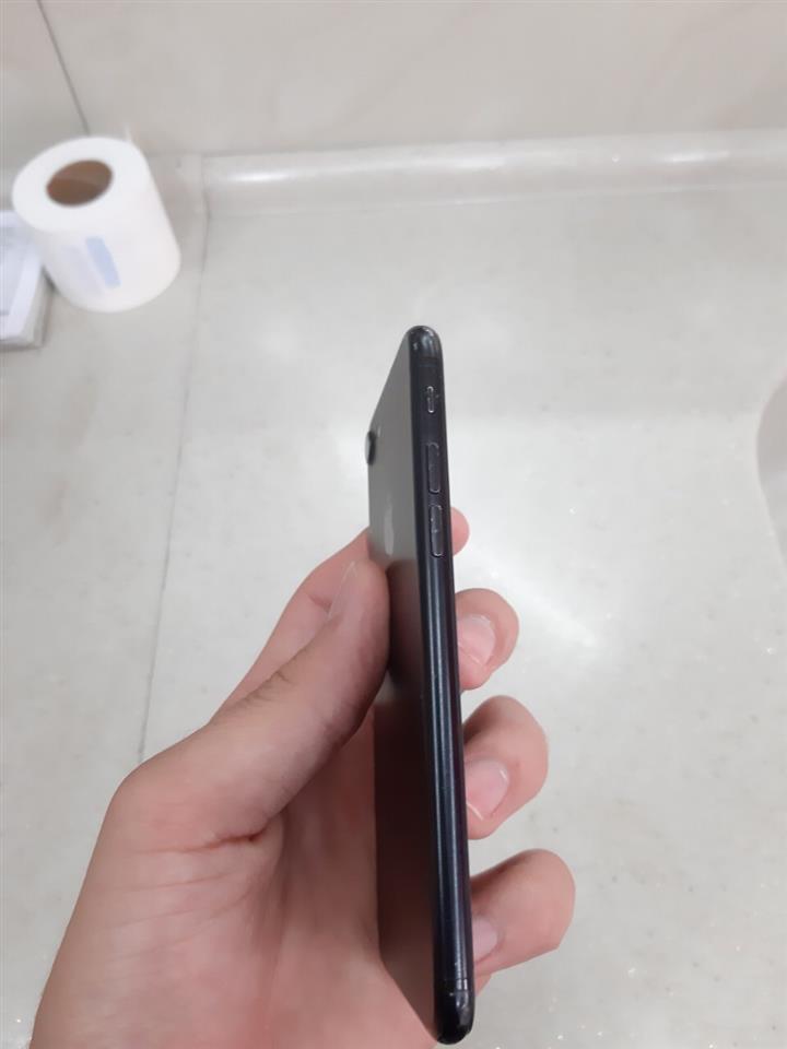 Shitet-iphone-7-128GB