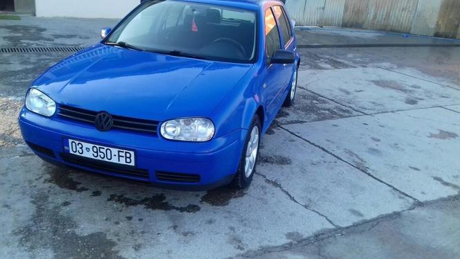 GOLF 4