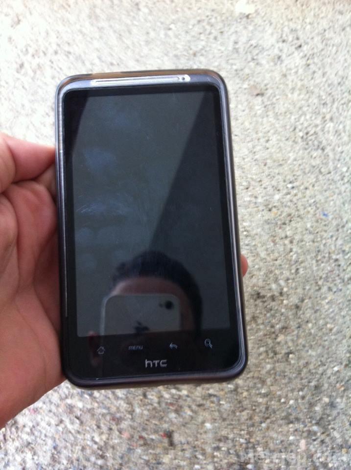 shitet telefoni htc desire