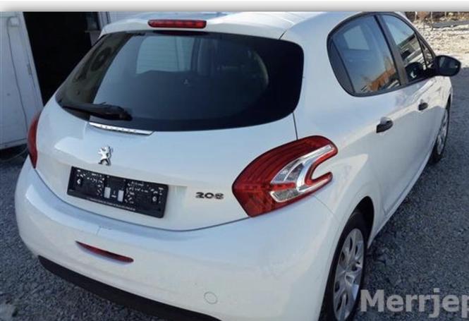 Peugot identike 208