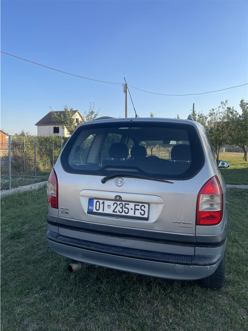 Shes-Opel-Zafira-2-0dizell