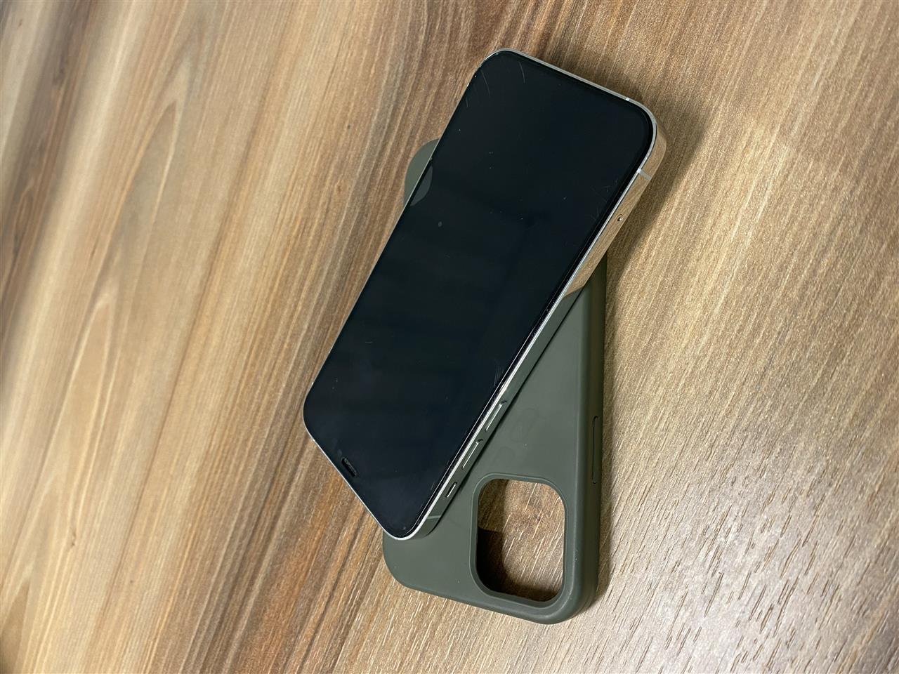 iPhone-12-pro